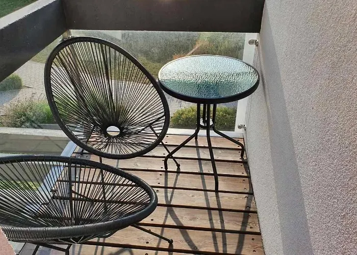 Elenos Modernus Apartamentai Sventojoje * Παλάγκα